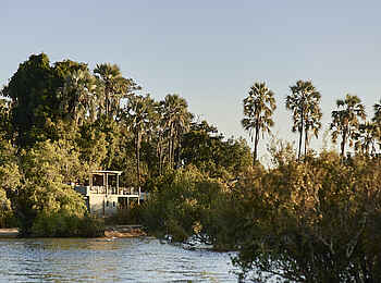 Victoria Falls River Lodge - Island Treehouse Suites: Blick auf die Bar Victoria Falls River Lodge - Island Treehouse Suites: Blick auf die Bar