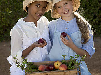 Babylonstoren: Kinder bei der Obst-Ernte