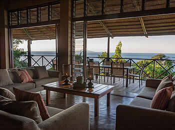 Blue Zebra Island Lodge: Blick aus der Lounge