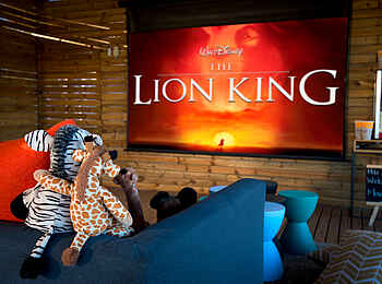 Marataba Safari Lodge: Plüschtiere schauen einen Film im Kino an