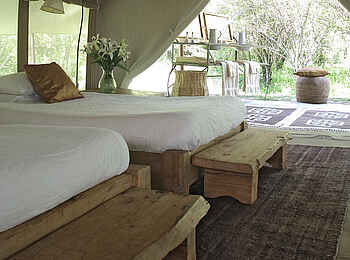 Naibor Camp: Twinbetten Naibor Camp: Twinbetten