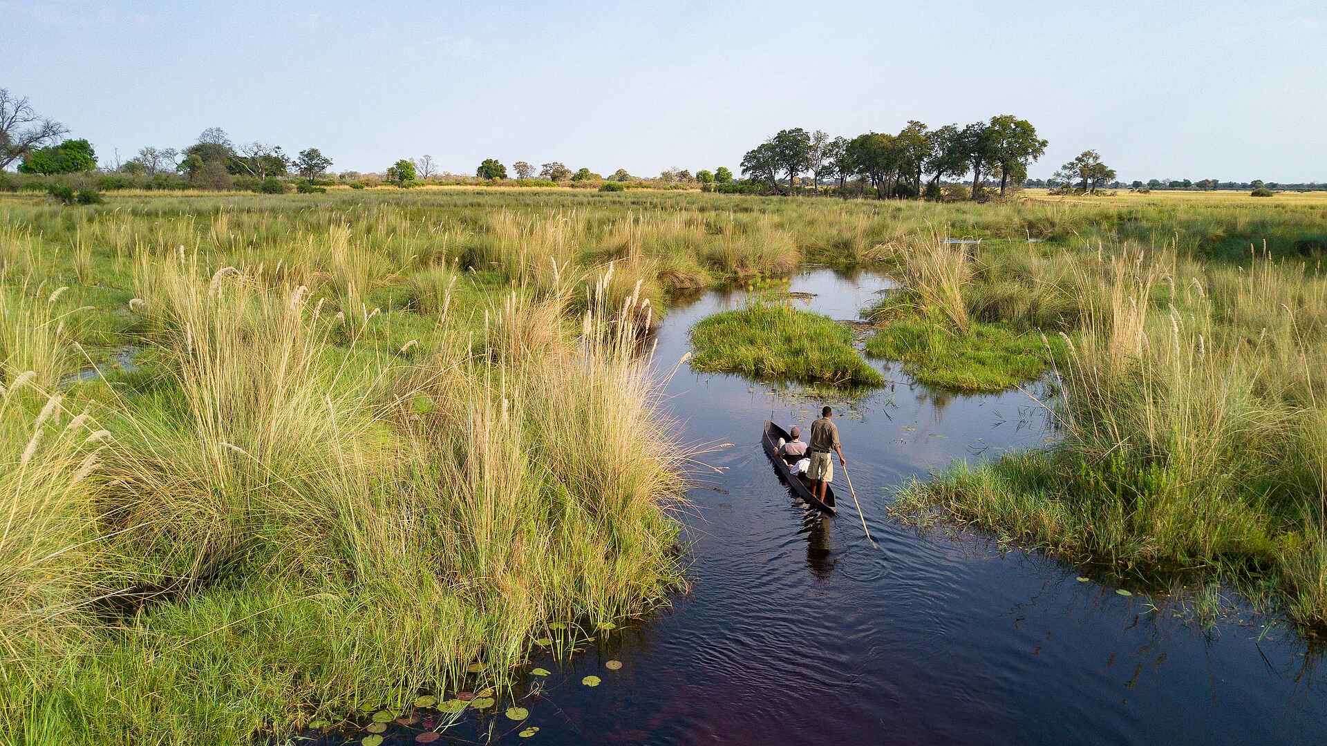 Duba Plains Camp: Mokoro Fahrt