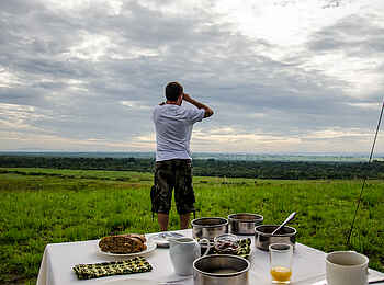 Ishasha Wilderness Camp: Die Weite Ugandas Ishasha Wilderness Camp: Die Weite Ugandas