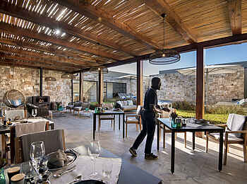Morukuru Beach Lodge: Die Restaurant Terrasse Morukuru Beach Lodge: Die Restaurant Terrasse