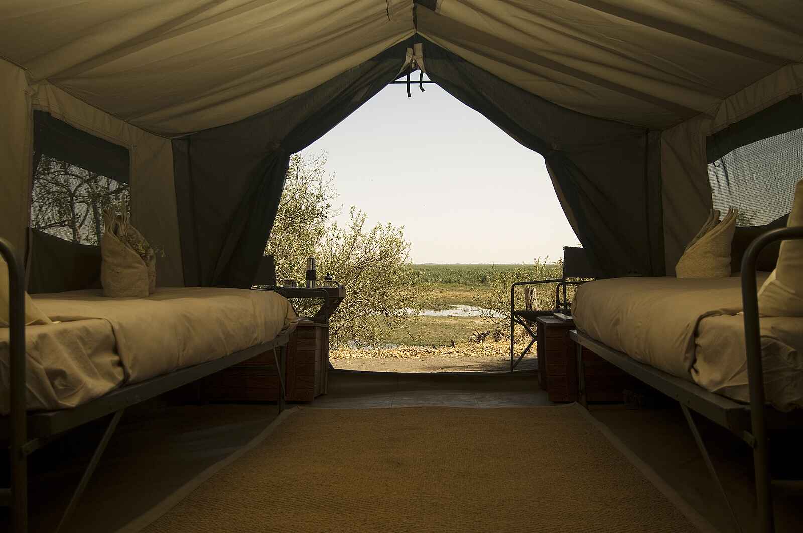 Saile Tented Camp: Blick aus einem Zelt Saile Tented Camp: Blick aus einem Zelt