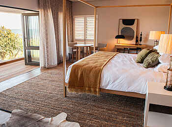 Sala Beach House: Ocean Suite Bett