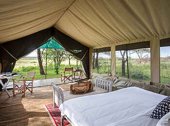 Serian's Serengeti South Camp: Safari Tent Blick hinaus