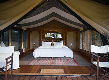 Serian´s Lamai Camp: Gästezelt Bett