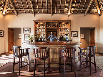 Lewa Safari Camp: Bar