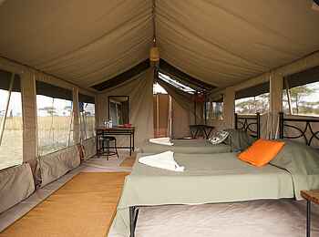 Serengeti Kati Kati Tented Camp: Zeltinneres Serengeti Kati Kati Tented Camp: Zeltinneres