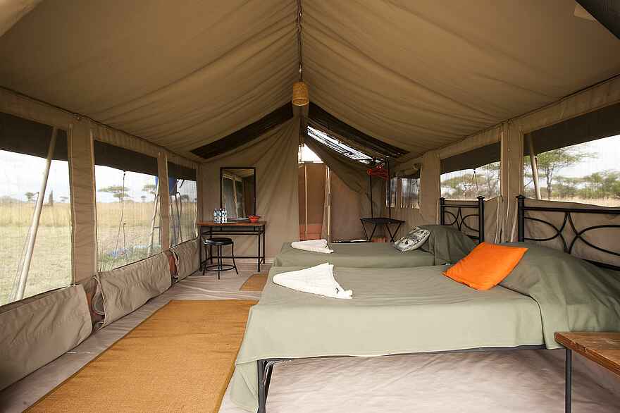 Serengeti Kati Kati Tented Camp: Zeltinneres Serengeti Kati Kati Tented Camp: Zeltinneres