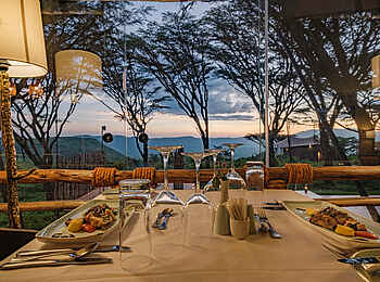 Craters Edge Lodge: Dinner mit Ausblick