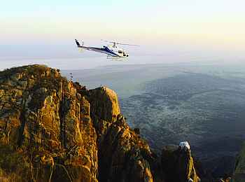 Legendary Mwiba Lodge: Helikopterrundflug Legendary Mwiba Lodge: Helikopterrundflug