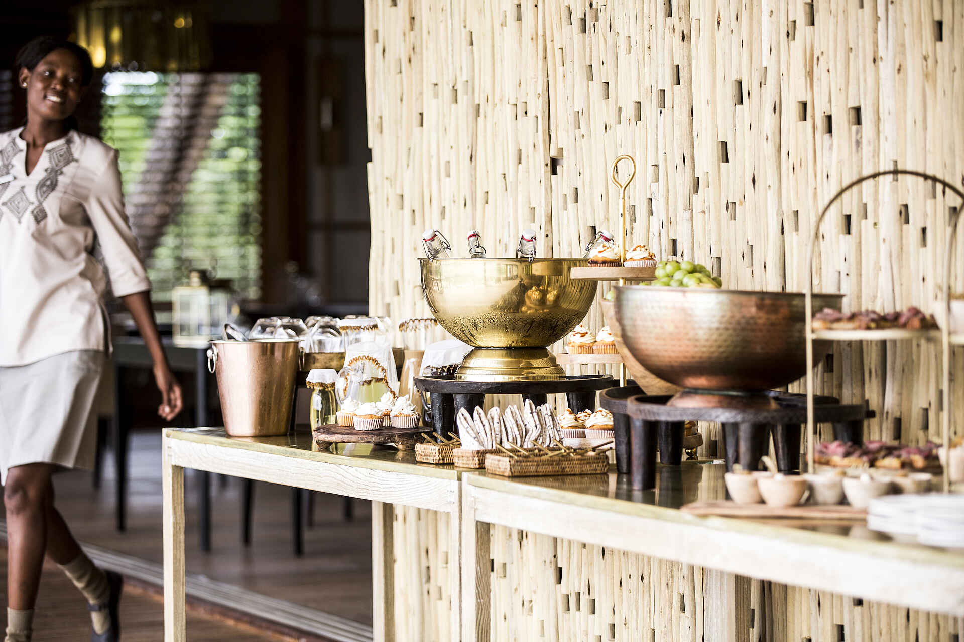 Big Five, Botswana, Luxus, Mombo Camp, Okavango, Okavango-Delta, Mombo, Abend, Abendbrot, Abendessen, Speisen, Afrikarma, Afrikarma Safaris, afrikarma Safaris - Wildnis. Hautnah., Afrikarma.de