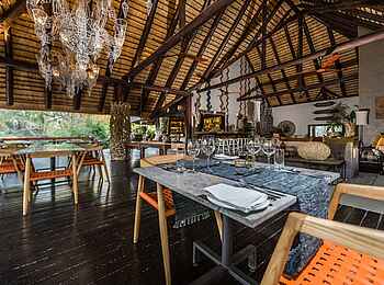 Sabi Sabi Little Bush Camp: Restaurant