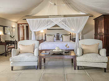 Savanna Lodge: Gefliestes Schlafzimmer der Executive Suite Savanna Lodge: Gefliestes Schlafzimmer der Executive Suite