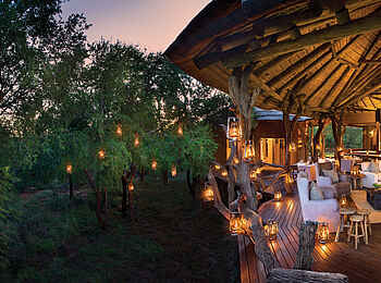 Madikwe Safari Lodge Lelapa: Halb offene Lounge