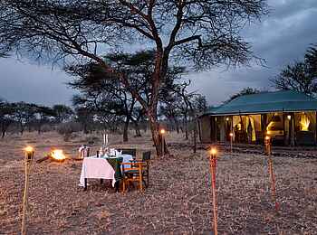 Ole Serai Luxury Camp - Moru Kopjes: Privates Dinner Ole Serai Luxury Camp - Moru Kopjes: Privates Dinner