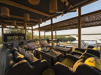 Linyanti Tented Camp: Sitzgruppe Linyanti Tented Camp: Sitzgruppe