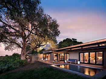 Lion Sands River Lodge: Gästeunterkunft mit privatem  Pool