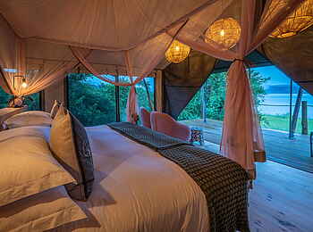 Magashi Camp: Zelt-Ausstattung mit edlen Stoffen