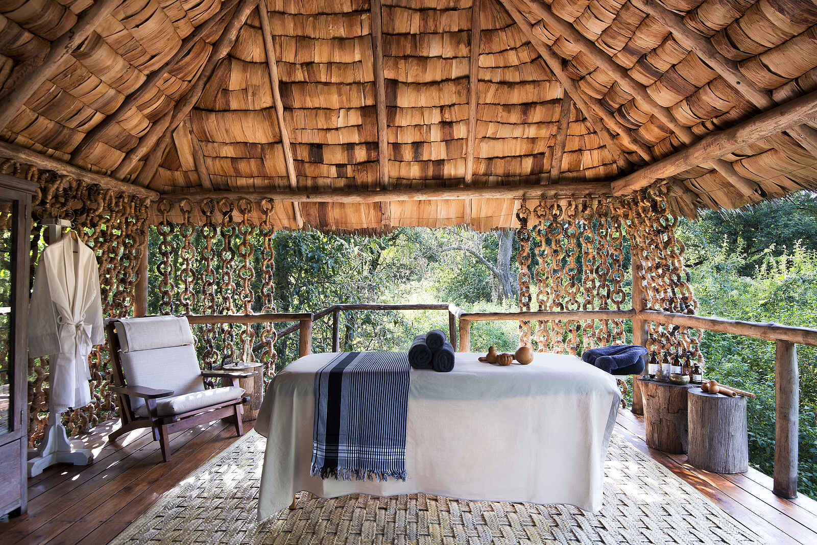andBeyond Lake Manyara Tree Lodge: Entspannende Massagen andBeyond Lake Manyara Tree Lodge: Entspannende Massagen