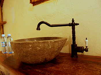 Enjojo Lodge: Waschbecken