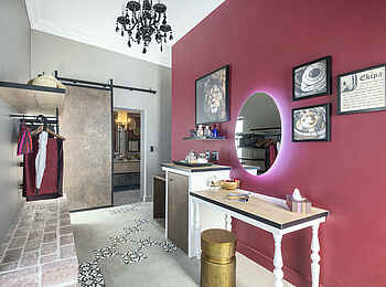 Etosha King Nehale: Garderobe und Schminktisch