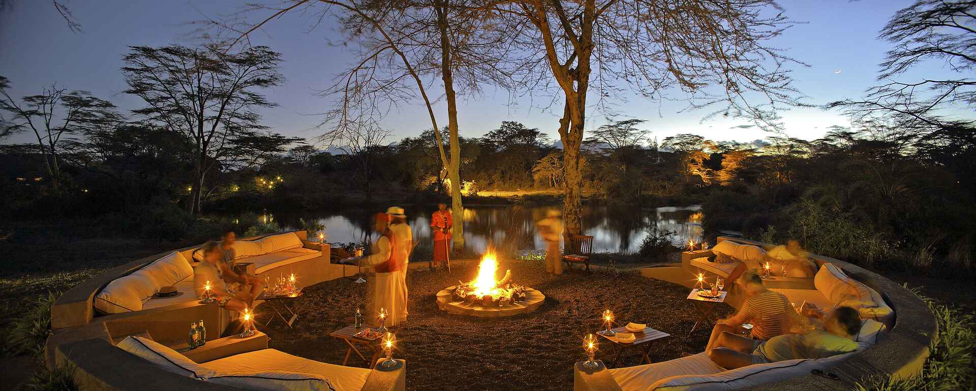 Finch Hattons: An der Feuerstelle