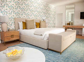 La Petite Ferme Boutique Hotel: Manor House Suite Schlafbereich