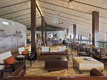 Melia Serengeti Lodge: Bar Lounge Melia Serengeti Lodge: Bar Lounge