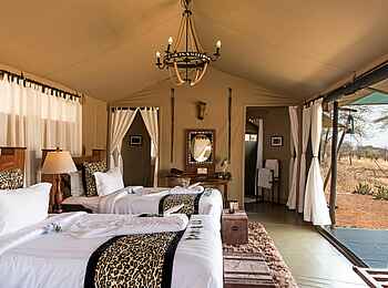 Ole Serai Luxury Camp - Moru Kopjes: Zweibettzelt Ole Serai Luxury Camp - Moru Kopjes: Zweibettzelt