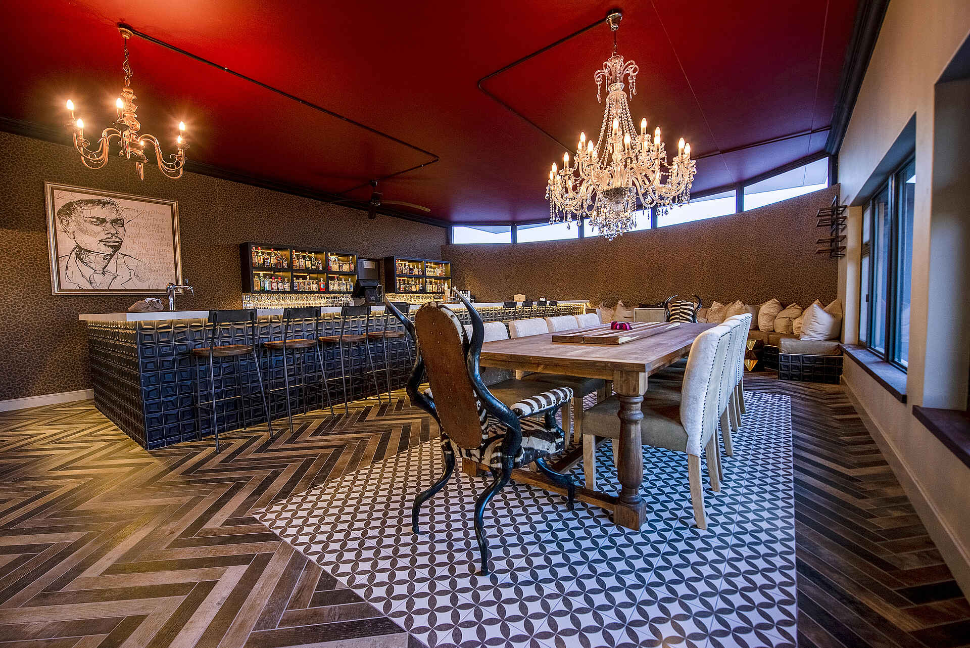 Etosha King Nehale: Die Bar