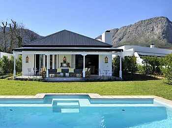 La Cle des Montagnes: Blick auf die Villa La Galerie La Cle des Montagnes: Blick auf die Villa La Galerie