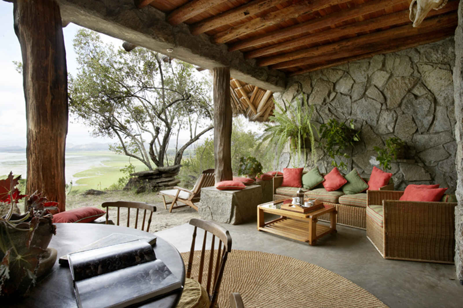 Loldia House: Die Veranda eines Cottages Loldia House: Die Veranda eines Cottages