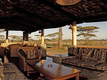 Ndutu Safari Lodge: Blick aus der Lounge Ndutu Safari Lodge: Blick aus der Lounge