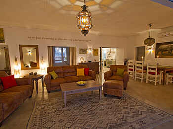 The River Farmhouse: Main Lounge
