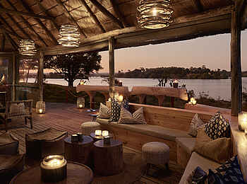 Victoria Falls River Lodge: Die Lounge der Bar