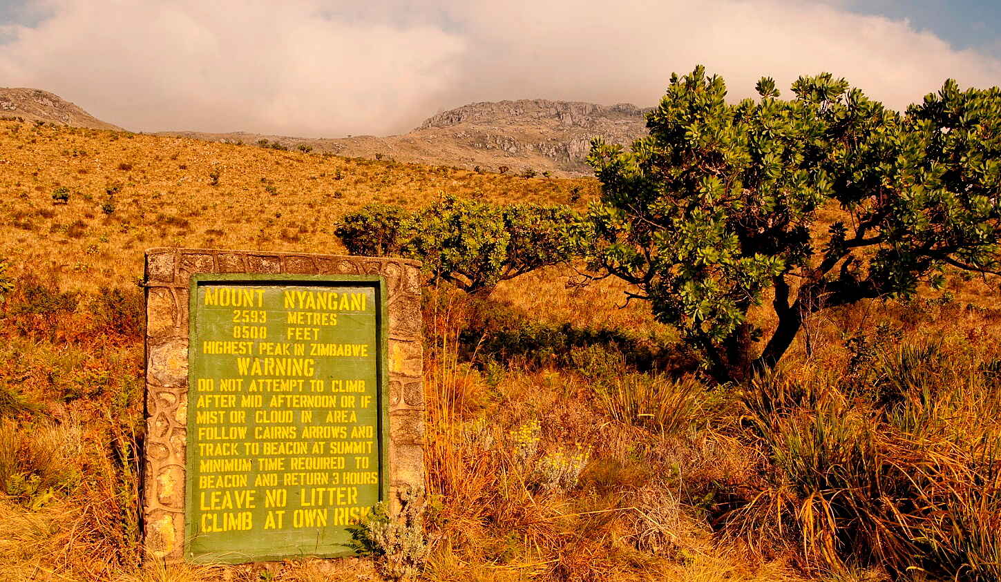 Musangano Lodge: Anstieg zum Mount Nyangani