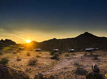 Ozondjou Trails: Das Camp im Sonnenuntergang