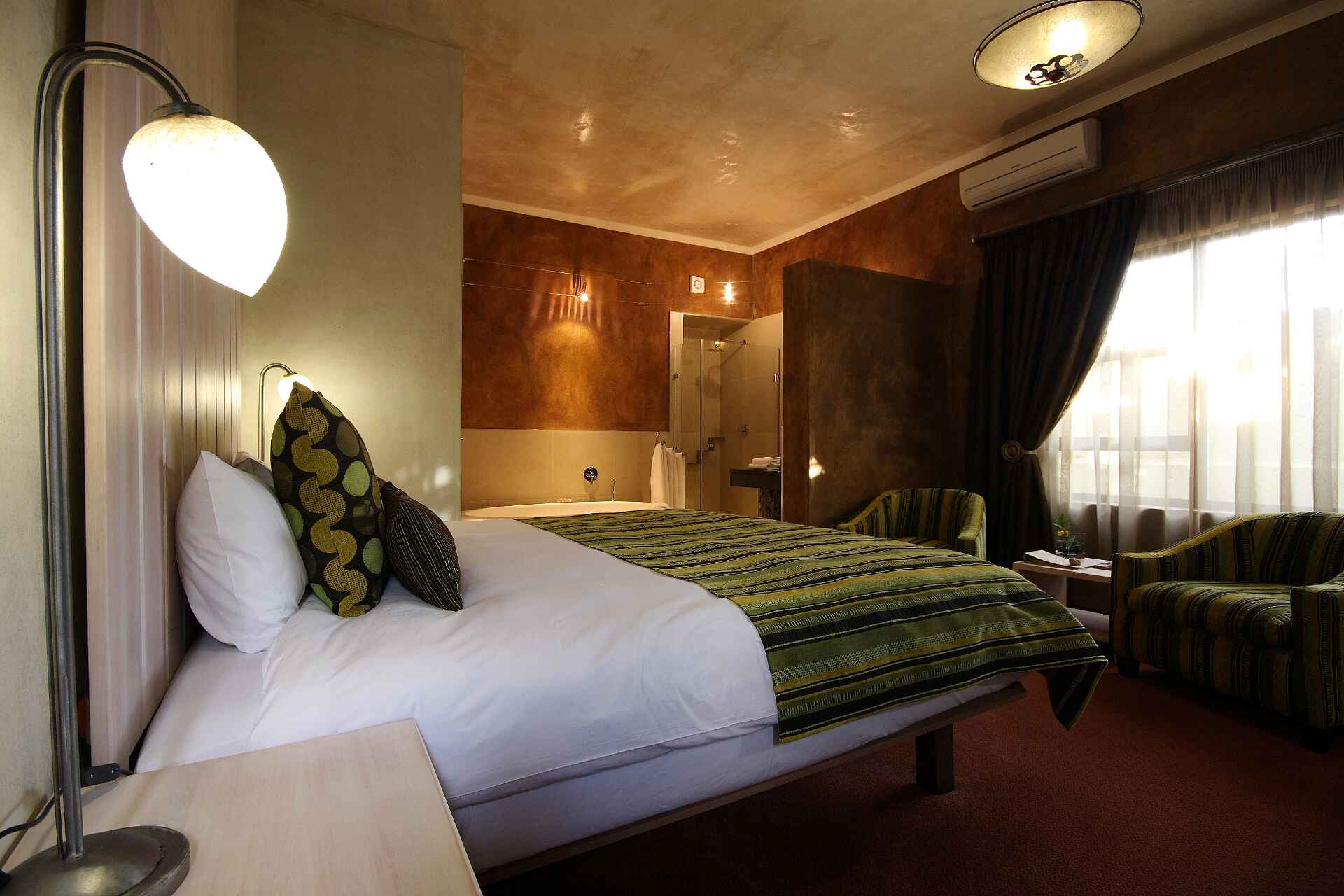 African Anthology, African Rock Hotels, Boutique Hotel, Ensuite-Bad, Gästezimmer, Kempton Park, Suite, Doppelbett, Afrikarma, Afrikarma - Wildnis. Hautnah., Afrikarma Safaris, Afrikarma.de