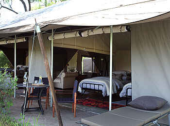 Machaba Camp: Luxury Family Tent Blick hinein