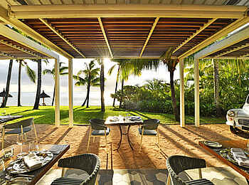 Victoria Beachcomber Resort and Spa: Auf der Veranda Victoria Beachcomber Resort and Spa: Auf der Veranda