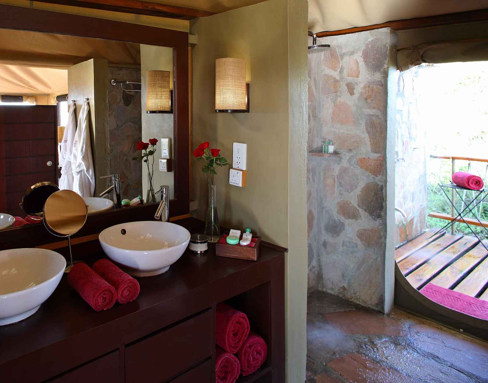 Mara Bushtops: Waschtisch Mara Bushtops: Waschtisch