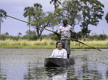 Qorokwe Camp: Mokoro-Tour Qorokwe Camp: Mokoro-Tour