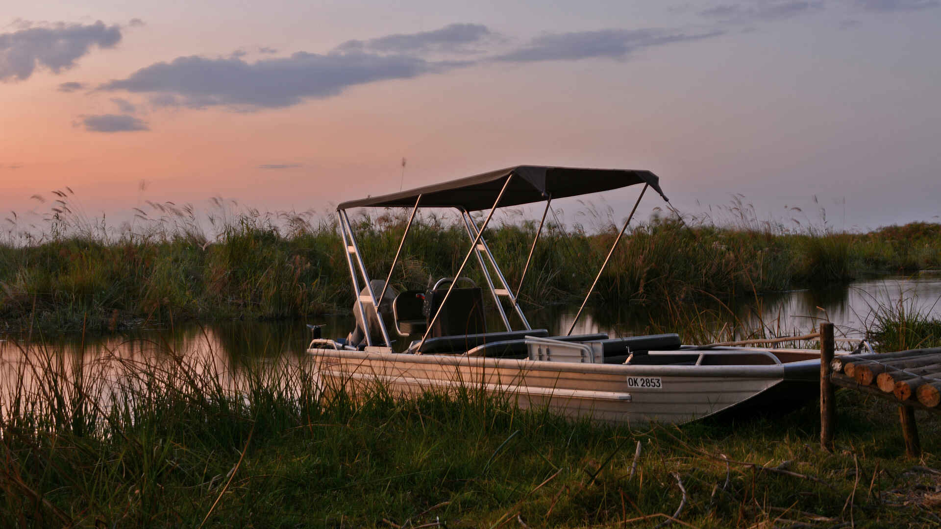 Camp Linyanti: Motorboot