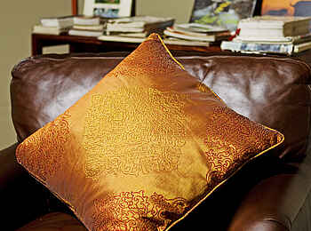 Lagoon Camp: Sessel in der Bibliothek Lagoon Camp: Sessel in der Bibliothek