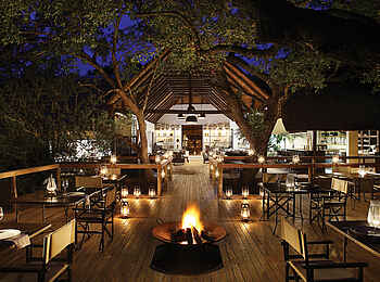 Londolozi Tree Camp: Nacht über dem Camp