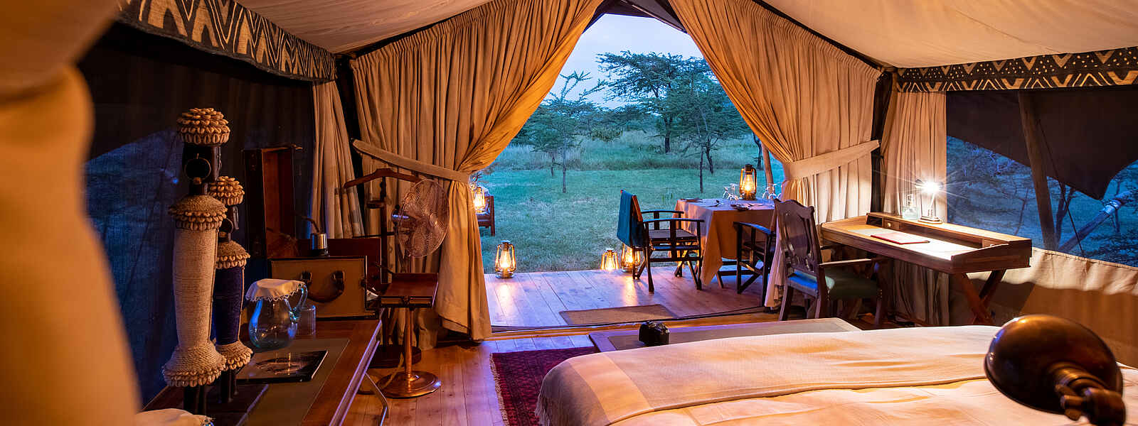 Mara Expedition Camp: Blick aus einem der Gästezelte Mara Expedition Camp: Blick aus einem der Gästezelte