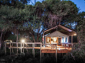 Rra Dinare Camp: Gästezelt auf Holzplattform